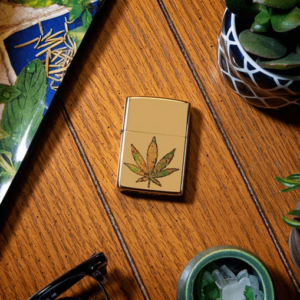 Pot Leaf Fusion Design Zippo 5