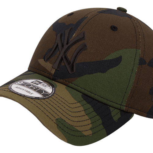 Αρχική 14 New Era NEW YORK Yankees 9FORTY 11357008 κάμο Ελληνική πράσινη παραλλαγή. Το θρυλικό καπέλο σήμα κατατεθέν της New Era για δεκαετίες τώρα με κατασκευή 6 πάνελ, λογότυπο απλικέ και σύνθεση 100% βαμβάκι θα σε συνοδεύσει τέλεια στην καθημερινότητα σου προσφέροντας ταυτοχρόνως την μέγιστη προστασία απο τον ήλιο. Κυρτό γείσο baseball και ρυθμιζόμενο μέγεθος στο πίσω μέρος του. Όλα μας τα επώνυμα προϊόντα είναι αυθεντικά και προέρχονται απευθείας απο τους κατασκευαστές ή επίσημους μεταπωλητές τους. Εξαιρετική ποιότητα κατασκευής New Era.