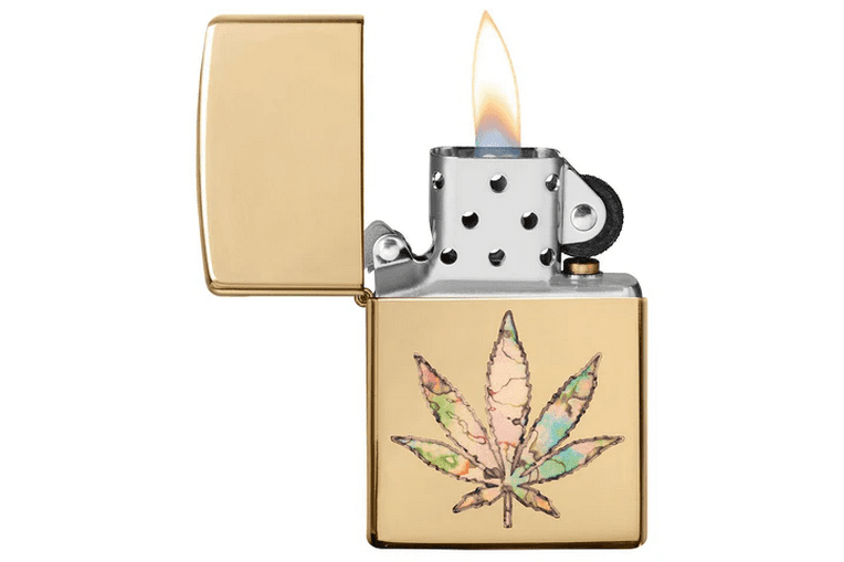 Pot Leaf Fusion Design Zippo