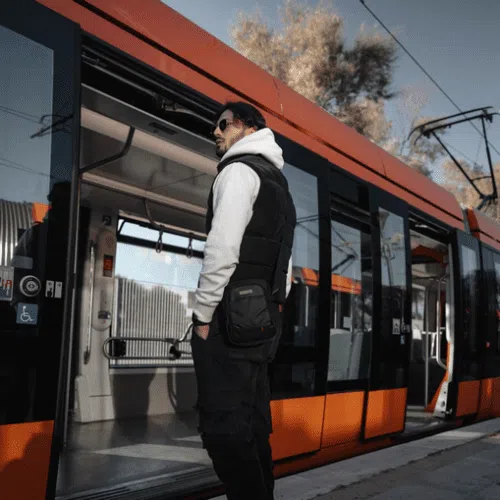 Τσαντάκι ώμου Cardinal 126 μαύρο 10 Τσαντάκι ώμου Cardinal 126 μαύρο