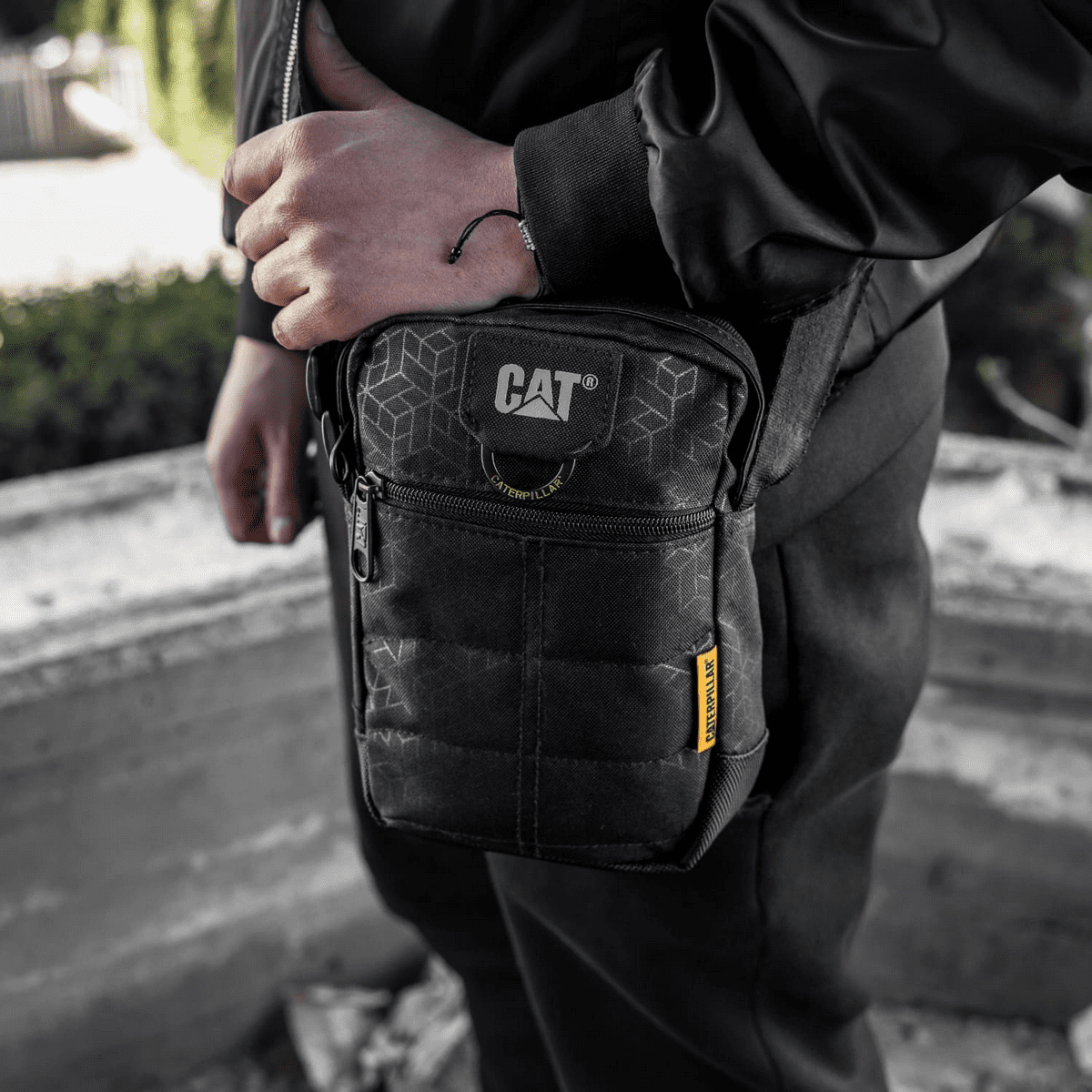 Τσαντάκι ώμου Caterpillar 84059-478 φωτογραφία