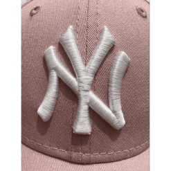 Alternative view of New Era New York Yankees Essential 9Forty 60244716